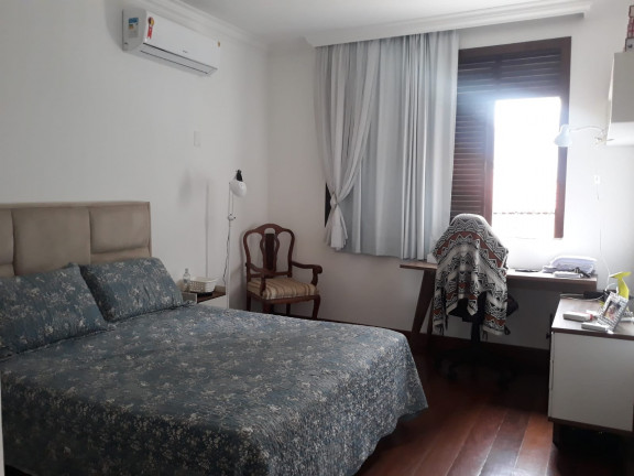 Imóvel com 5 Quartos à Venda,  em Caminho Das árvores - Salvador