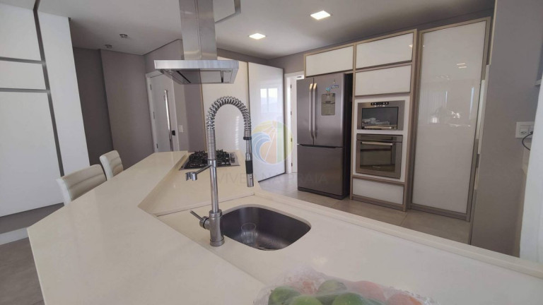 Imagem Apartamento com 3 Quartos à Venda, 236 m² em Pioneiros - Balneário Camboriú Imagem Apartamento com 3 Quartos à Venda, 236 m² em Pioneiros - Balneário Camboriú