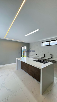 Imagem Casa com 3 Quartos à Venda, 324 m² em Centro - Bayeux Imagem Casa com 3 Quartos à Venda, 324 m² em Centro - Bayeux