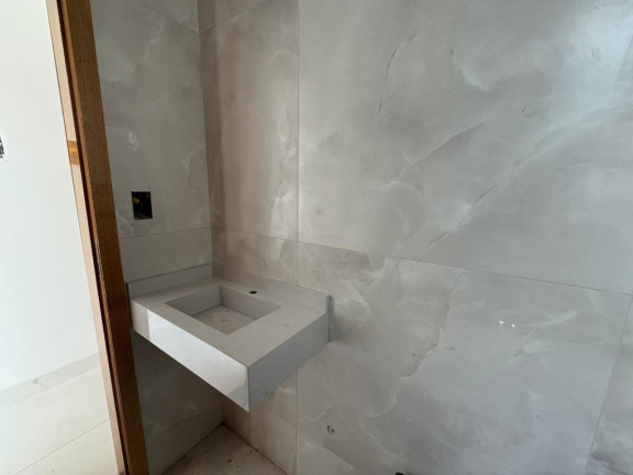 Imagem Casa com 3 Quartos à Venda, 75 m² em Parque Residencial Aeroporto - Maringa