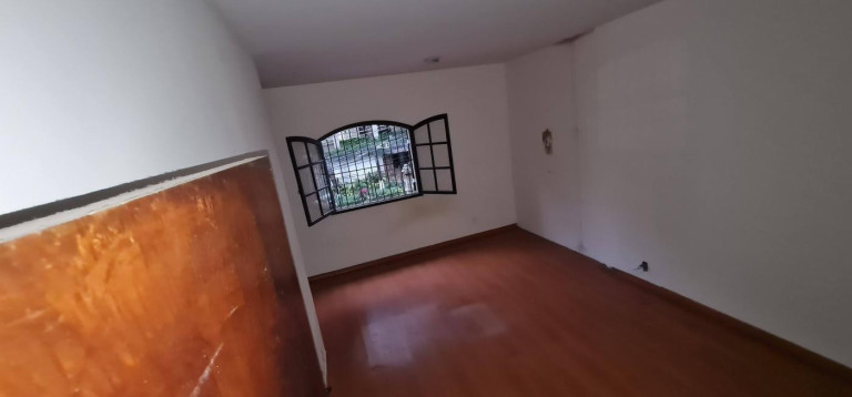 Imagem Casa com 3 Quartos à Venda, 191 m² em Meier - Rio De Janeiro Imagem Casa com 3 Quartos à Venda, 191 m² em Meier - Rio De Janeiro