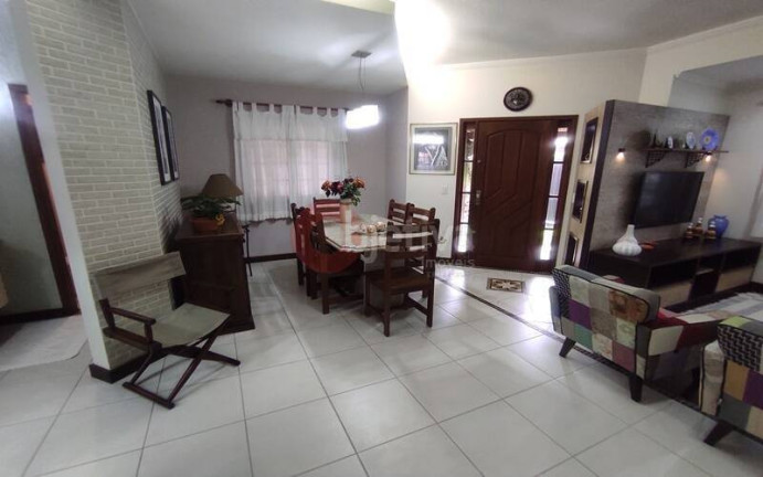 Imagem Casa com 6 Quartos à Venda, 420 m² em Parque Central - Cabo Frio Imagem Casa com 6 Quartos à Venda, 420 m² em Parque Central - Cabo Frio