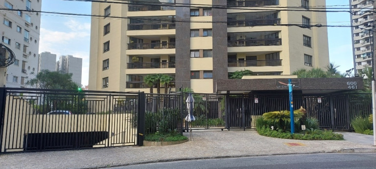 Imagem Apartamento com 3 Quartos à Venda, 220 m² em Vila Suzana - São Paulo Imagem Apartamento com 3 Quartos à Venda, 220 m² em Vila Suzana - São Paulo