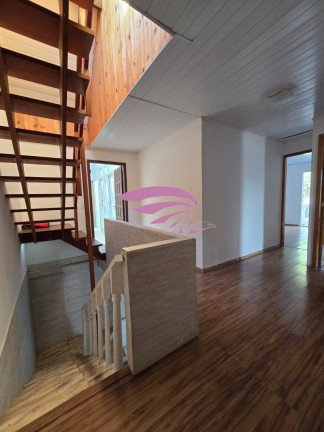 Imagem Casa com 5 Quartos à Venda, 300 m² em São Braz - Curitiba