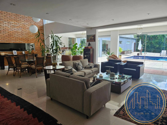 Imagem Casa com 4 Quartos para Alugar, em Centro - Balneário Piçarras Imagem Casa com 4 Quartos para Alugar, em Centro - Balneário Piçarras