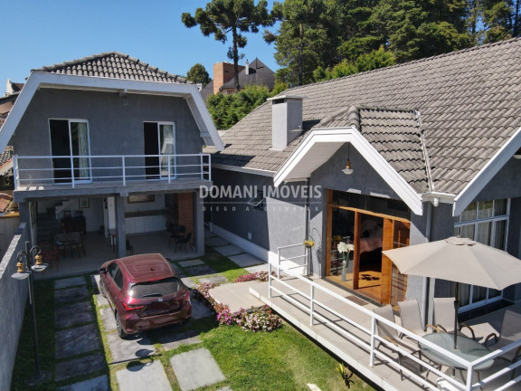 Imagem Casa com 3 Quartos à Venda, 164 m² em Região De Capivari - Campos Do Jordão