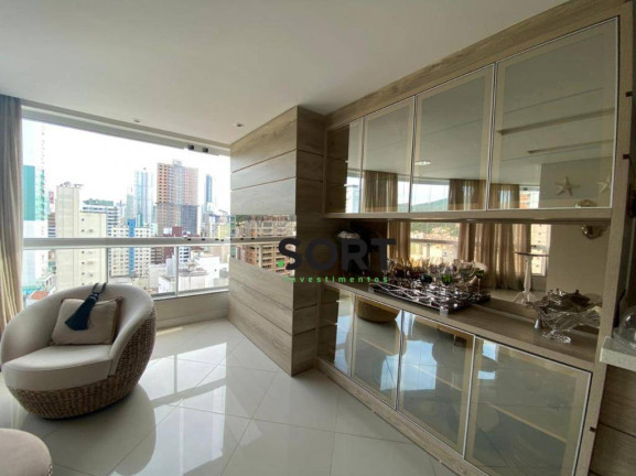 Imagem Apartamento com 2 Quartos à Venda, 98 m² em Centro - Balneário Camboriú