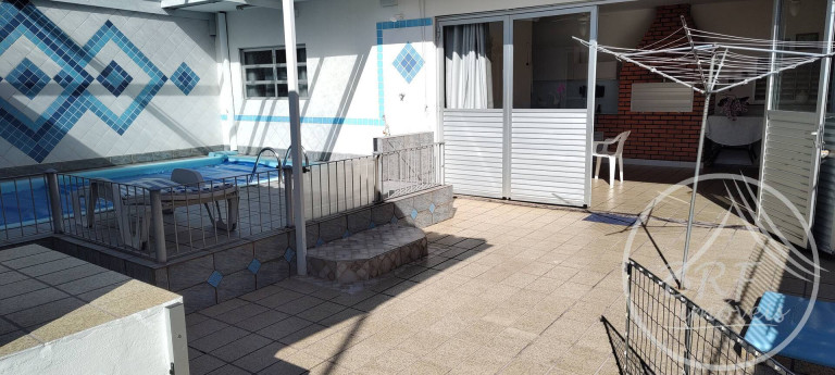 Imagem Casa com 3 Quartos à Venda, 165 m² em Barreiros - São José Imagem Casa com 3 Quartos à Venda, 165 m² em Barreiros - São José