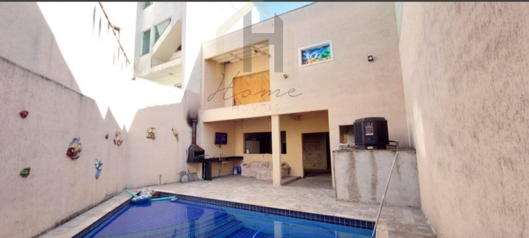 Casa com 3 Quartos à Venda, 280 m² em Utinga - Santo André