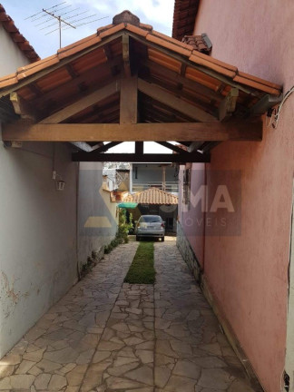 Imagem Casa com 4 Quartos à Venda, 230 m² em Amazonas - Contagem