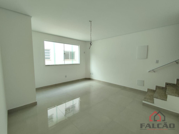 Sobrado com 2 Quartos à Venda, 130 m² em Campo Grande - Santos