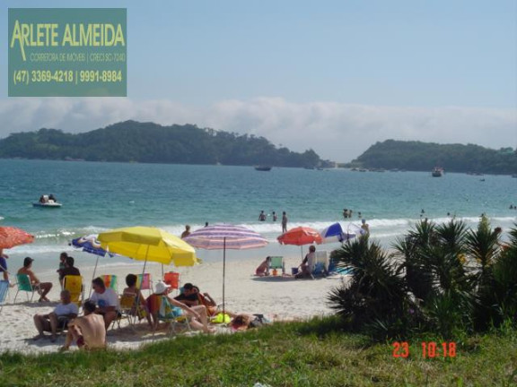 Imagem Apartamento com 3 Quartos para Alugar ou Temporada, 220 m² em Centro - Bombinhas Imagem Apartamento com 3 Quartos para Alugar ou Temporada, 220 m² em Centro - Bombinhas