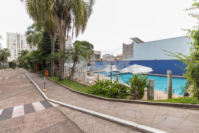 Imagem Apartamento com 3 Quartos à Venda, 77 m² em Passo Da Areia - Porto Alegre