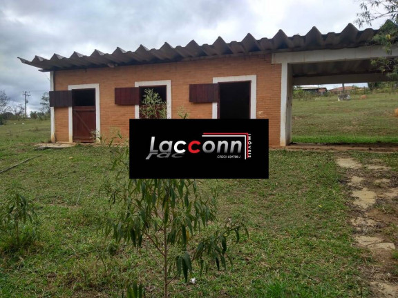 Chácara com 8 Quartos à Venda, 380 m² em Centro - Boituva