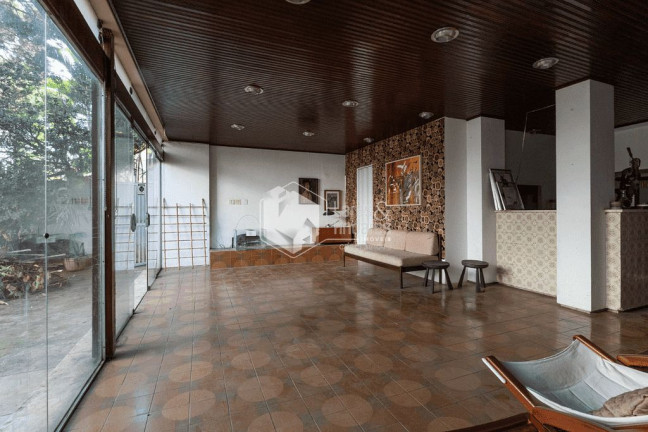 Imagem Casa com 5 Quartos à Venda, 209 m² em Moema - São Paulo Imagem Casa com 5 Quartos à Venda, 209 m² em Moema - São Paulo