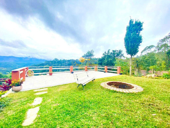 Imagem Casa com 4 Quartos à Venda, 209 m² em Fazenda Suiça - Teresópolis Imagem Casa com 4 Quartos à Venda, 209 m² em Fazenda Suiça - Teresópolis