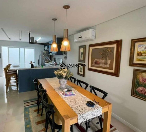 Imagem Apartamento com 3 Quartos à Venda, 215 m² em Centro - Balneário Camboriú Imagem Apartamento com 3 Quartos à Venda, 215 m² em Centro - Balneário Camboriú