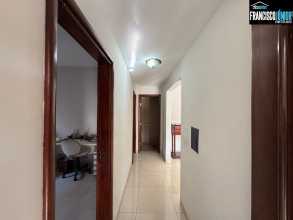 Imagem Casa com 4 Quartos à Venda, 390 m² em Setor Coimbra - Goiânia