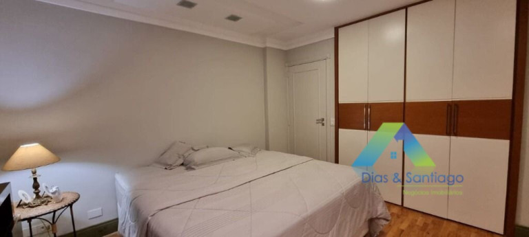Imagem Apartamento com 4 Quartos à Venda, 225 m² em Itaim Bibi - São Paulo