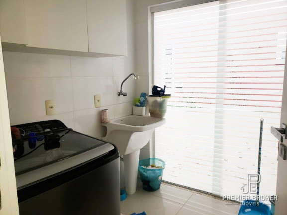 Imagem Casa com 4 Quartos à Venda, 225 m² em Quebra Frascos - Teresópolis