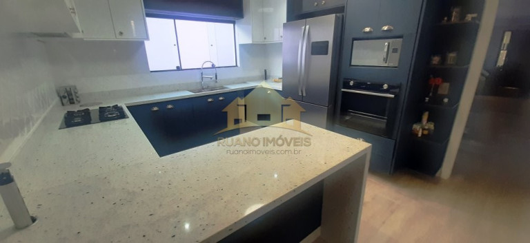 Imagem Sobrado com 3 Quartos à Venda, 213 m² em Vila Nhocune - São Paulo