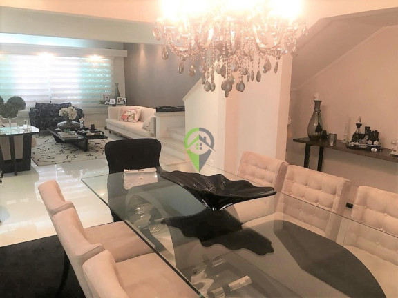 Casa com 3 Quartos à Venda, 300 m² em Gonzaga - Santos
