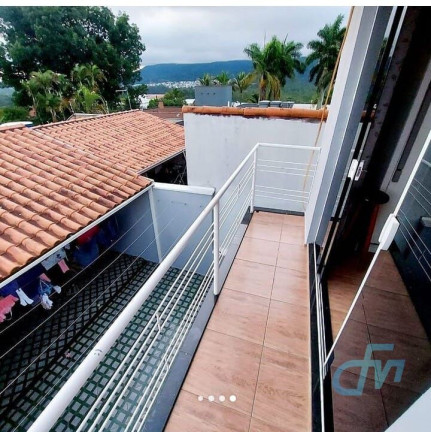 Imagem Sobrado com 3 Quartos à Venda, 121 m² em Vila Suissa - Mogi Das Cruzes