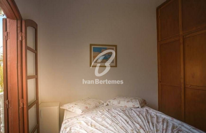 Imagem Sobrado com 2 Quartos para Temporada, em Canto Grande - Bombinhas Imagem Sobrado com 2 Quartos para Temporada, em Canto Grande - Bombinhas
