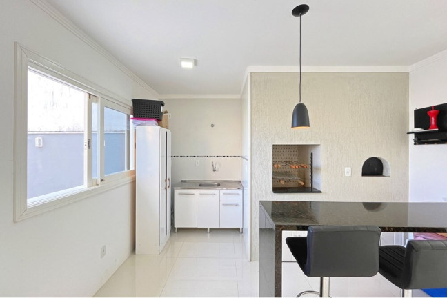 Imagem Casa com 3 Quartos à Venda, 210 m² em Hípica - Porto Alegre Imagem Casa com 3 Quartos à Venda, 210 m² em Hípica - Porto Alegre