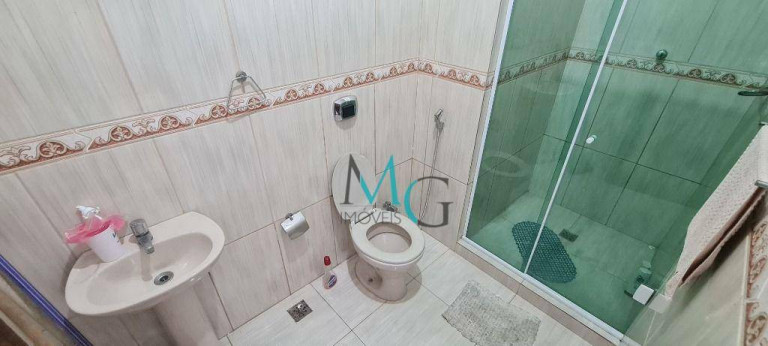 Imagem Casa com 5 Quartos à Venda, 256 m² em Campo Grande - Rio De Janeiro Imagem Casa com 5 Quartos à Venda, 256 m² em Campo Grande - Rio De Janeiro