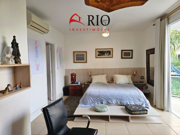 Imagem Casa com 5 Quartos à Venda, 178 m² em Barra Da Tijuca - Rio De Janeiro Imagem Casa com 5 Quartos à Venda, 178 m² em Barra Da Tijuca - Rio De Janeiro