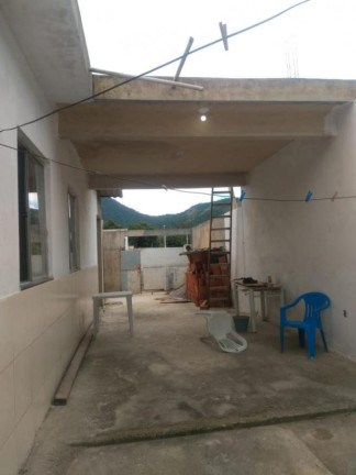Imagem Casa com 2 Quartos à Venda, 120 m² em Campo Grande - Rio De Janeiro Imagem Casa com 2 Quartos à Venda, 120 m² em Campo Grande - Rio De Janeiro