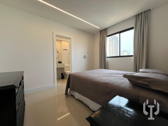 Imagem Apartamento com 3 Quartos à Venda, 123 m² em Meia Praia - Itapema Imagem Apartamento com 3 Quartos à Venda, 123 m² em Meia Praia - Itapema