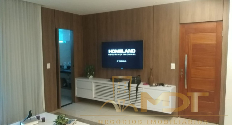 Imagem Casa com 3 Quartos à Venda, 180 m² em Floramar - Belo Horizonte