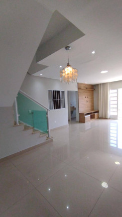 Imagem Casa com 3 Quartos para Alugar, 200 m² em Jardim Leonor - Cotia