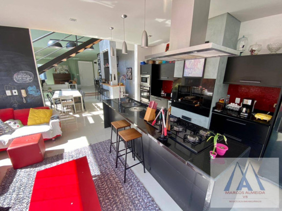 Imagem Casa de Condomínio com 3 Quartos à Venda, 299 m² em Botujuru - Mogi Das Cruzes Imagem Casa de Condomínio com 3 Quartos à Venda, 299 m² em Botujuru - Mogi Das Cruzes