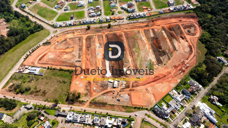 Imagem Terreno à Venda, 300 m² em Tomazetti - Santa Maria Imagem Terreno à Venda, 300 m² em Tomazetti - Santa Maria