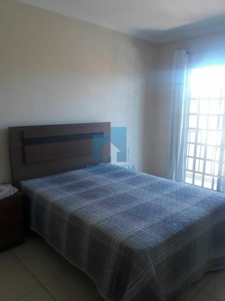 Imagem Sobrado com 4 Quartos à Venda, 209 m² em Uvaranas - Ponta Grossa
