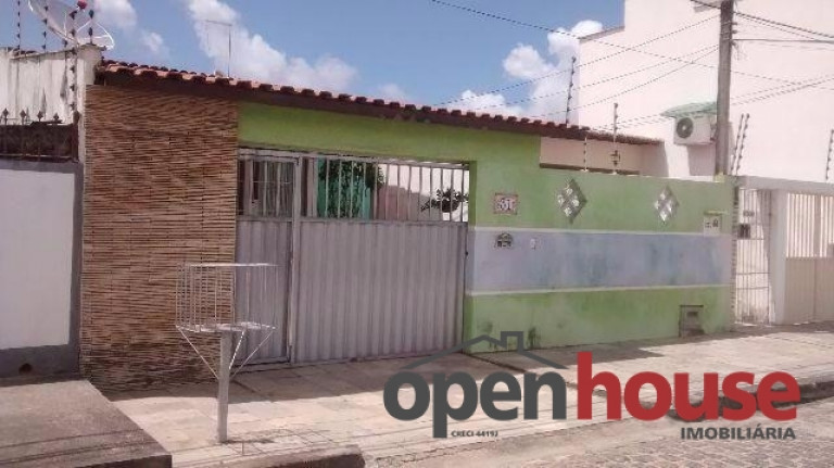 Casa com 3 Quartos à Venda, 180 m² em Nova Parnamirim - Parnamirim
