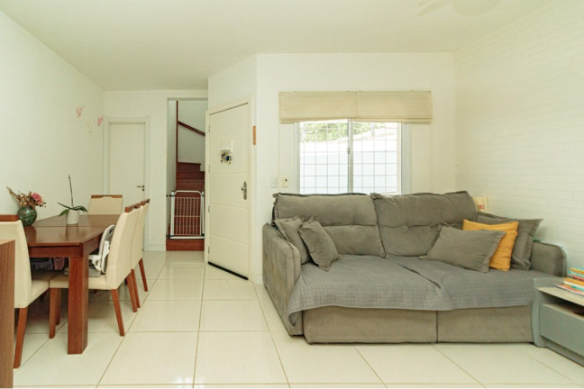 Imagem Casa com 2 Quartos à Venda, 78 m² em Jardim Carvalho - Porto Alegre