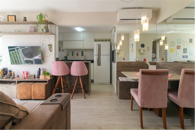 Imagem Imóvel com 2 Quartos à Venda, em Vila Nova - Porto Alegre Imagem Imóvel com 2 Quartos à Venda, em Vila Nova - Porto Alegre