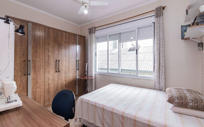 Imagem Imóvel com 2 Quartos à Venda, 57 m² em Menino Deus - Porto Alegre Imagem Imóvel com 2 Quartos à Venda, 57 m² em Menino Deus - Porto Alegre