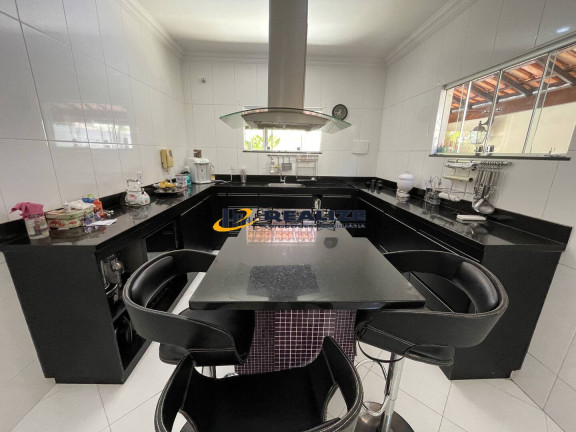 Imagem Casa com 3 Quartos à Venda, 260 m² em Alphaville - Campos Dos Goytacazes Imagem Casa com 3 Quartos à Venda, 260 m² em Alphaville - Campos Dos Goytacazes