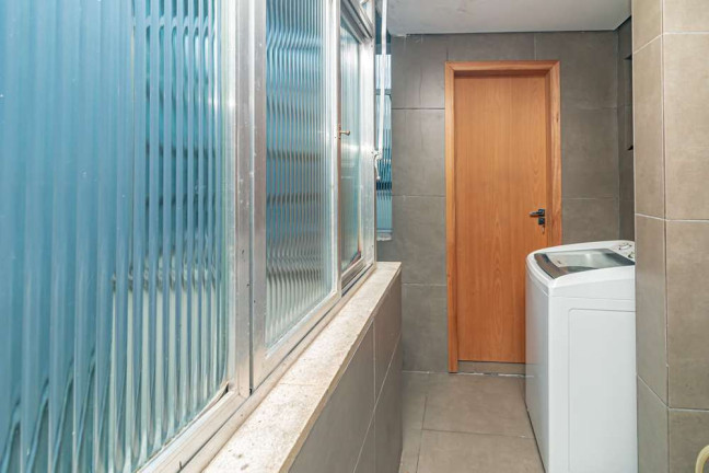 Imagem Imóvel com 3 Quartos à Venda, 170 m² em Auxiliadora - Porto Alegre