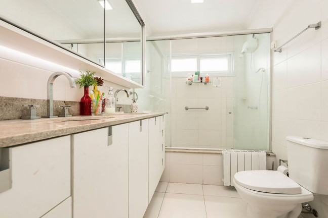 Imagem Casa com 3 Quartos à Venda, 300 m² em Jardim Lindóia - Porto Alegre
