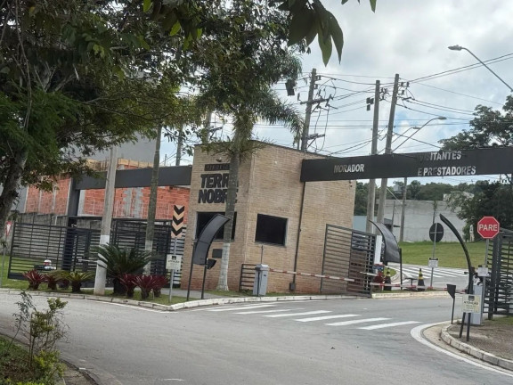 Terreno à Venda, 135 m² em Sítio Boa Vista - Cotia