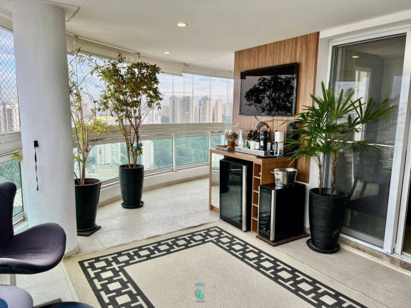 Imagem Apartamento com 3 Quartos à Venda, 261 m² Imagem Apartamento com 3 Quartos à Venda, 261 m²