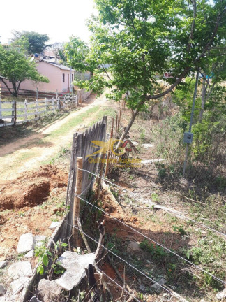 Terreno à Venda, 1.615 m² em Pitangueiras - Prados