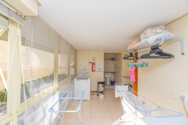 Imagem Imóvel com 1 Quarto à Venda, 47 m² em Menino Deus - Porto Alegre Imagem Imóvel com 1 Quarto à Venda, 47 m² em Menino Deus - Porto Alegre