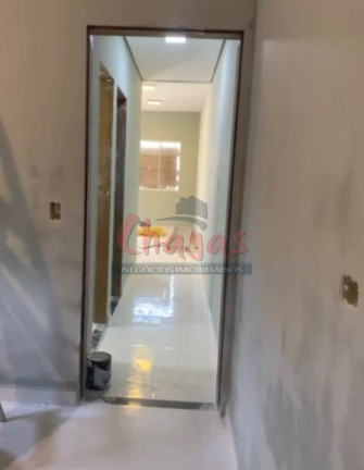 Imagem Casa com 2 Quartos à Venda, 100 m² em Jaraguá - São Sebastião